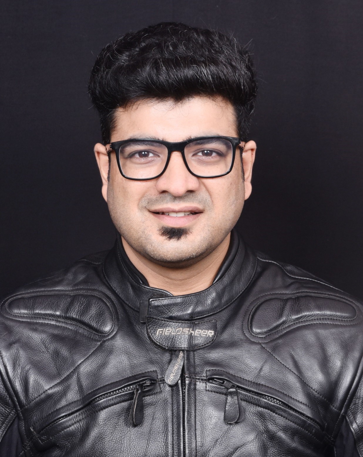        Vikas tahilyani 